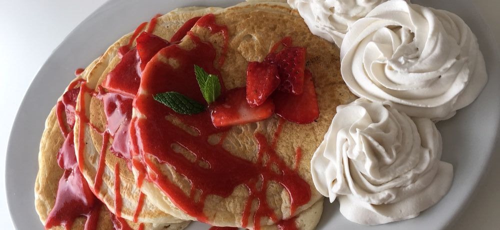 Vegan Oahu: Strawberry Princess Pancakes in Vegan Hills