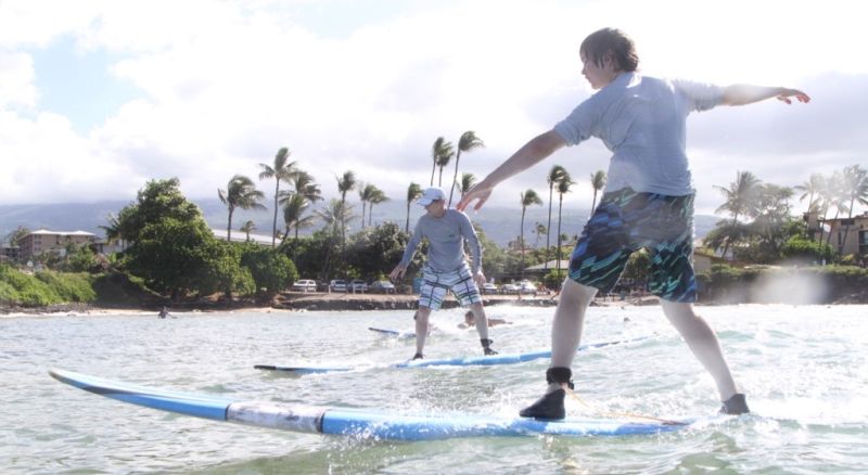 Learning to surf in Maui with Maui Wave Riders surf school near Kalama Park in Kihei