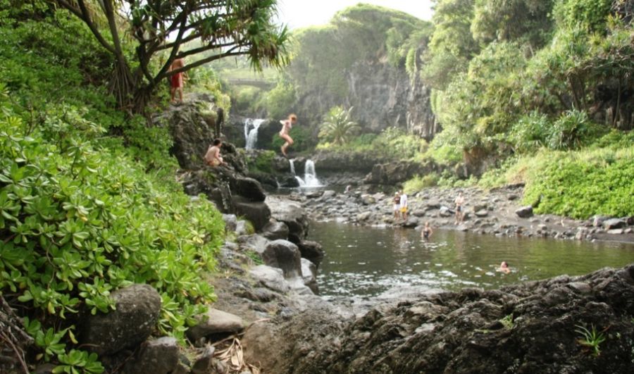 Road to Hana: People jumping into Seven Sacred Pools