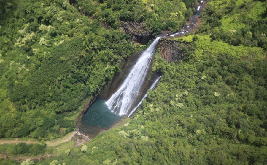 Manawaiopuna Falls were made famous when featured in 1993 “Jurassic Park" blockbuster movie. Located in Hanapepe Valley in West Kauai this waterfall is around 400 feet high.
