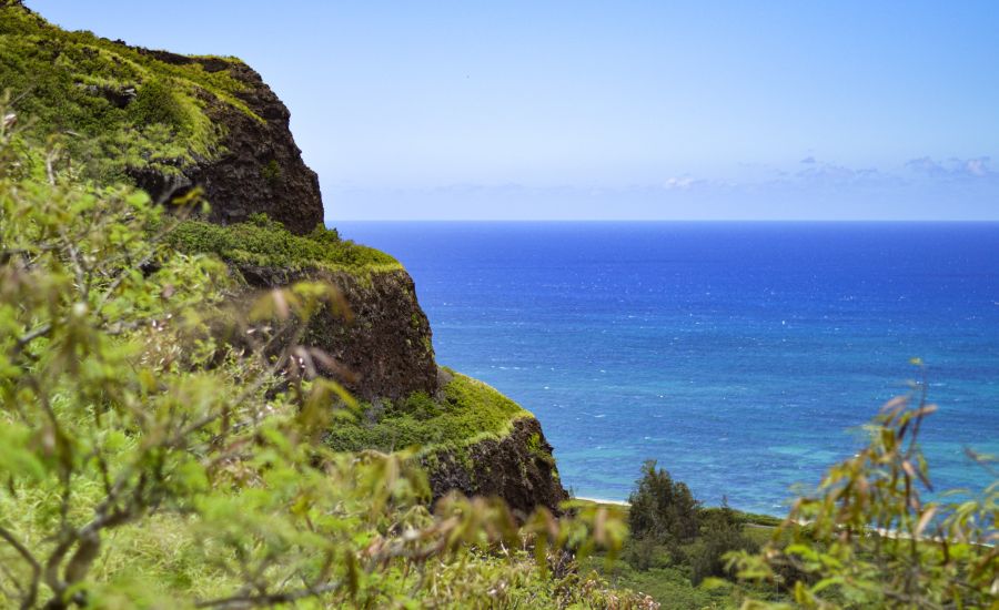 A beautiful ocean view from Kealia Trail, Oahu.