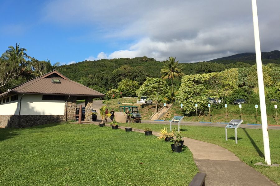 Arrived to Pipiwai Trailhead.