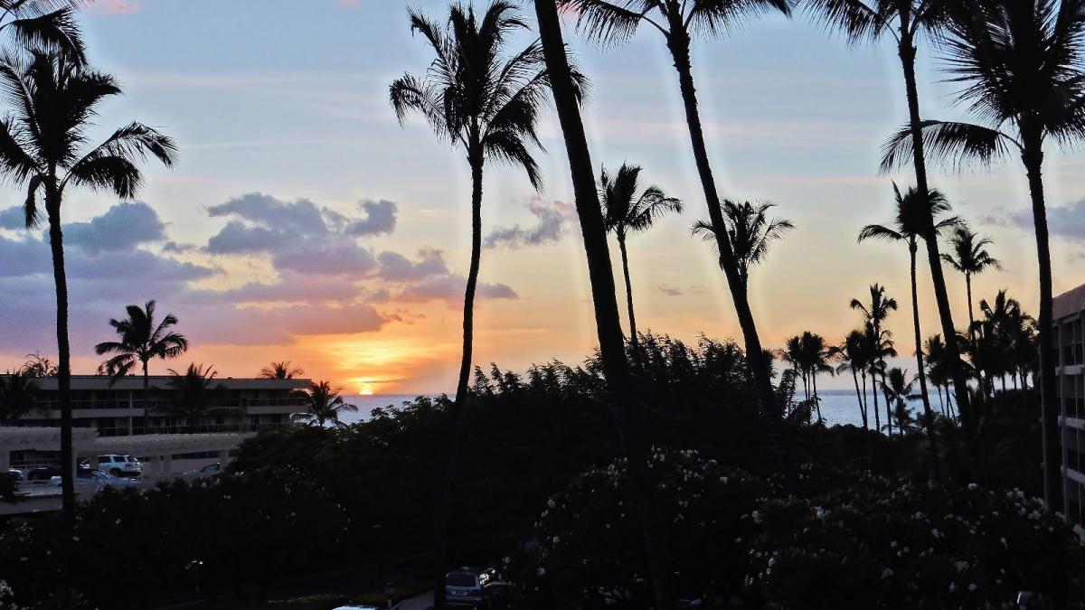 Sunset and ocean views from your lanai directly across Kamaole Beach Park II