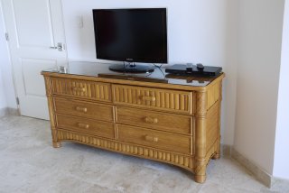 Paraiso del Mar C403 - dresser in master bedroom