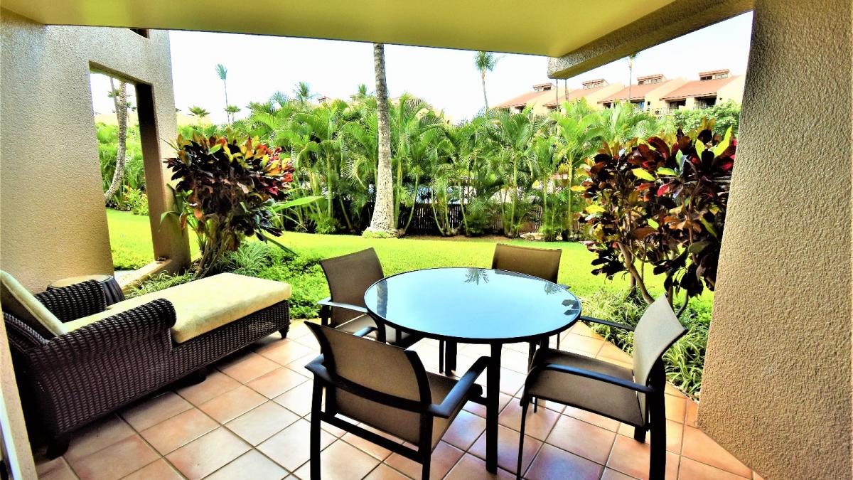 Large lanai just steps from the pool.