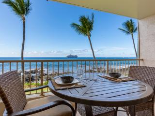 Kona Reef D-12: Have meals on your Lanai
